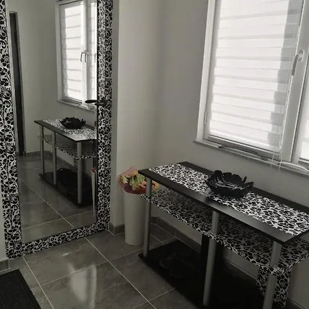 Studenac بيت للعطل بيهاتش