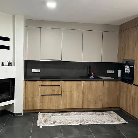 Studenac بيت للعطل